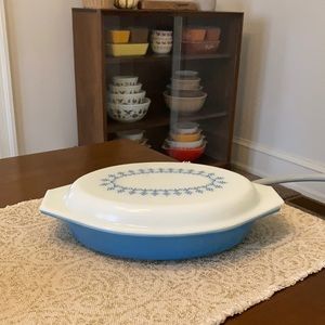 Pyrex Snowflake Garland Divided Dish Vintage